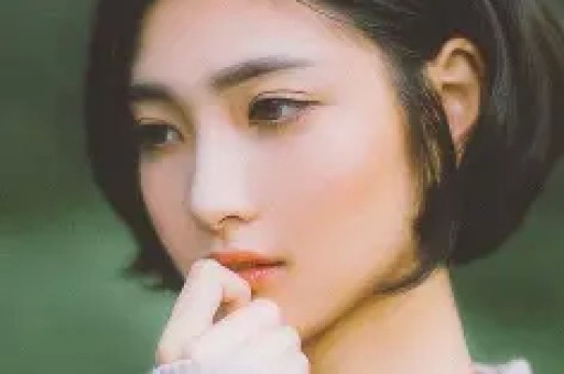 鹿晗工作室回应“出轨”“与网红司晓迪恋爱”等相关信息：捏造、散布谣言等方式侵害鹿晗先生名誉均需依法承担相应的法律责任