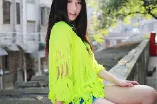 网红白冰偷税后首发声自曝被好兄弟坑几千万还要把他送进去